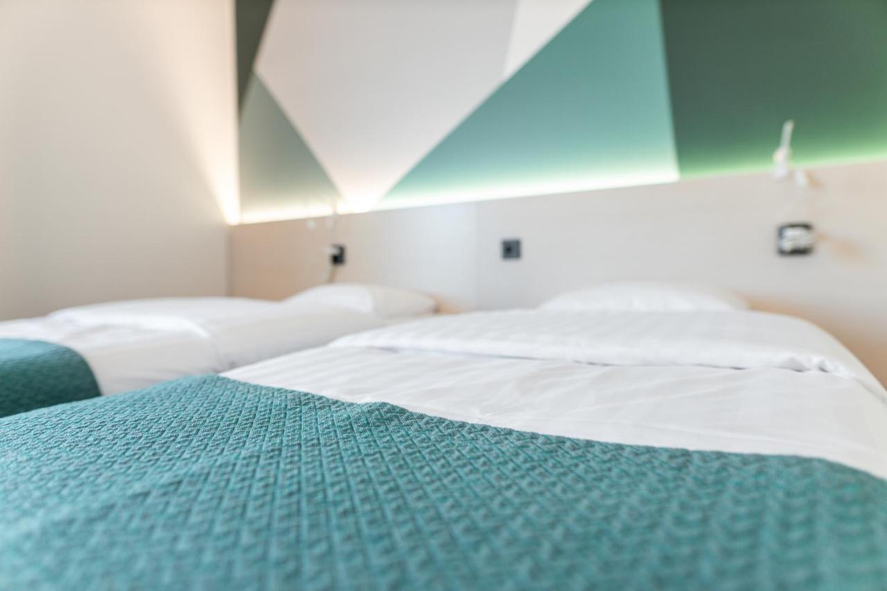 Greenstar Hotel Вааса Екстериор снимка