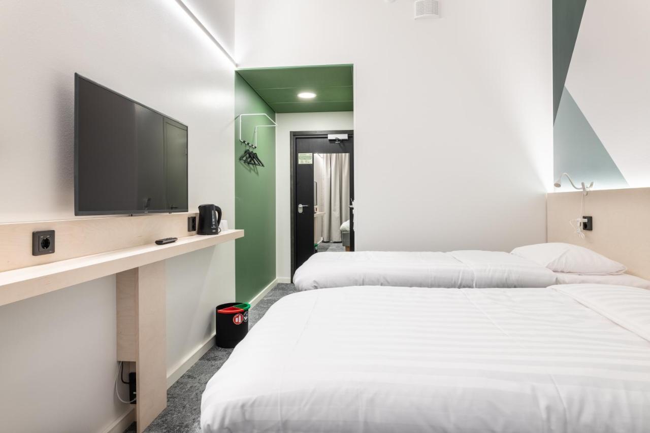 Greenstar Hotel Вааса Екстериор снимка